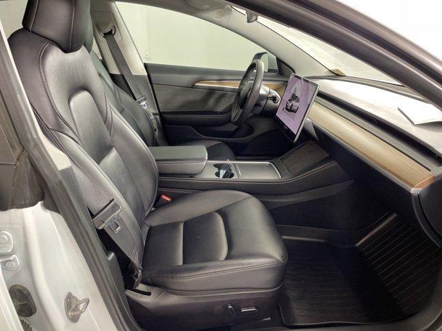 Photo of 2023 White Tesla Model 3