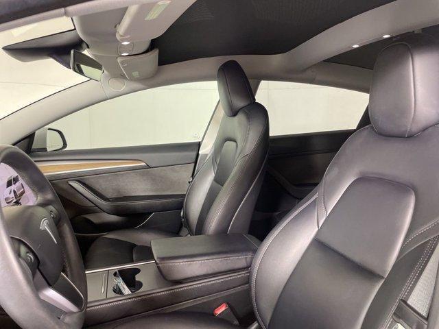 Photo of 2023 White Tesla Model 3