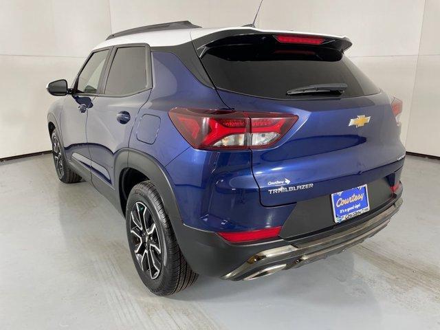 Photo of 2023 Blue Glow Metallic Chevrolet Trailblazer