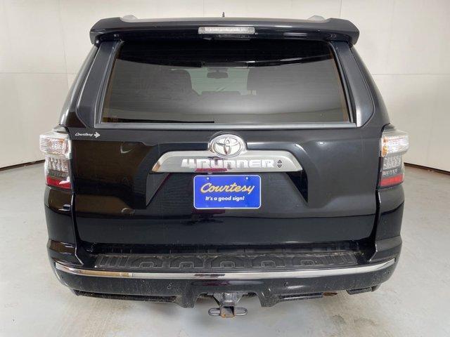 Photo of 2014 Black Toyota 4Runner
