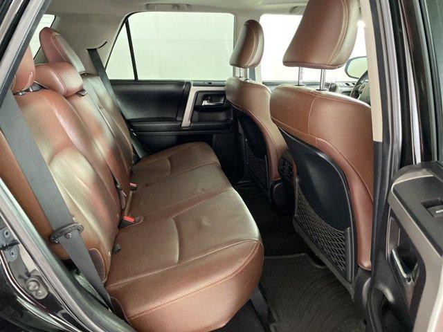 Photo of 2014 Black Toyota 4Runner