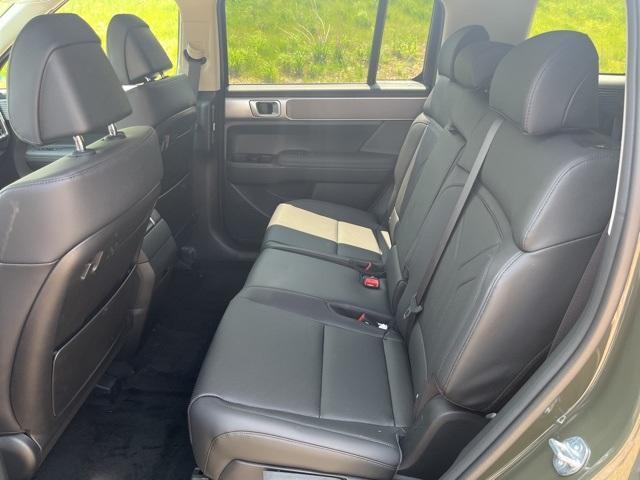 Photo of 2025 Green Hyundai SANTA FE