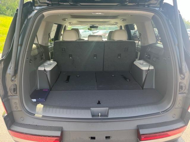 Photo of 2025 Phantom Black Hyundai SANTA FE HEV