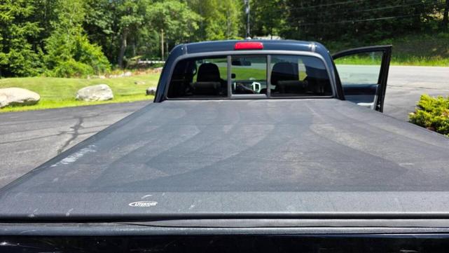 Photo of 2014 Black Toyota Tacoma