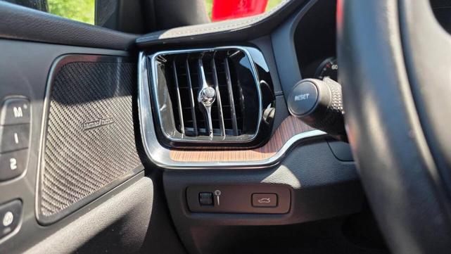 Photo of 2019 Black Volvo S60