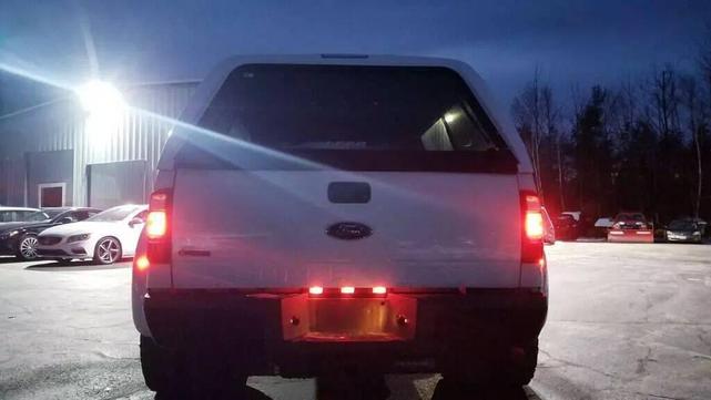 Photo of 2011 White Ford F-450