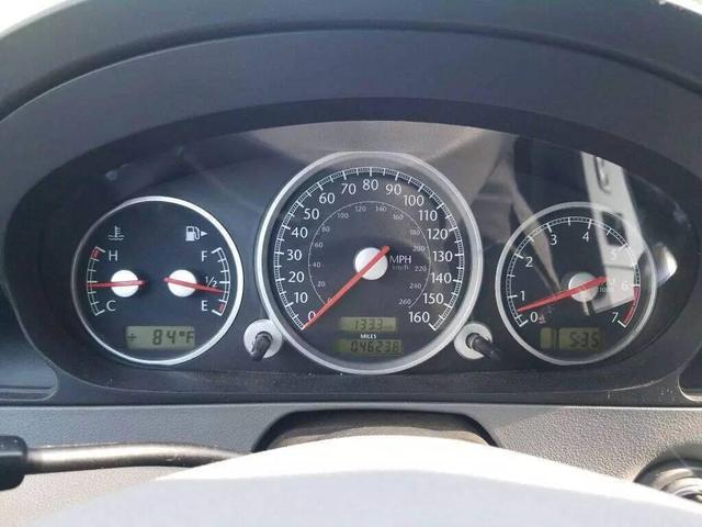 Photo of 2005 Red Chrysler Crossfire