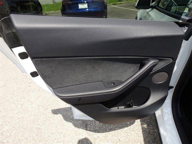 Photo of 2021 White Tesla Model Y