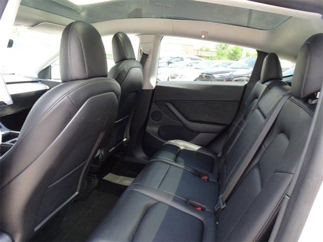 Photo of 2021 White Tesla Model Y