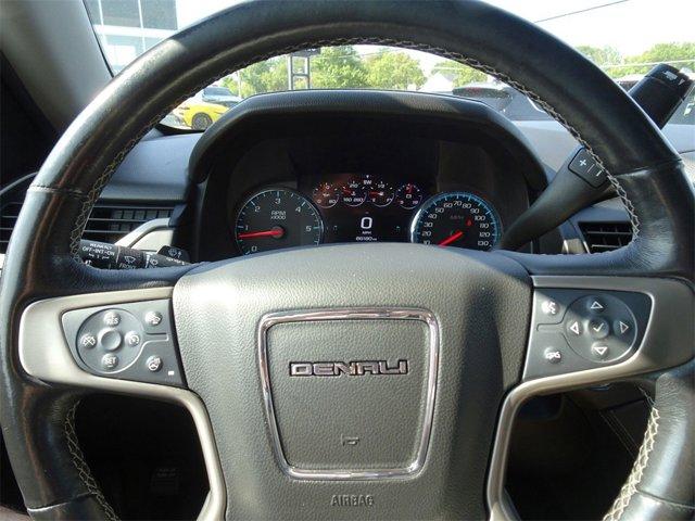 Photo of 2019 Onyx Black GMC Yukon XL