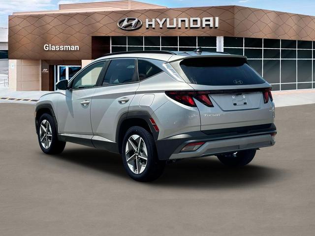 Photo of 2025 Shimmering Silver Hyundai TUCSON