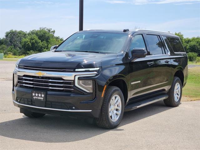 Photo of 2025 Black Chevrolet Suburban