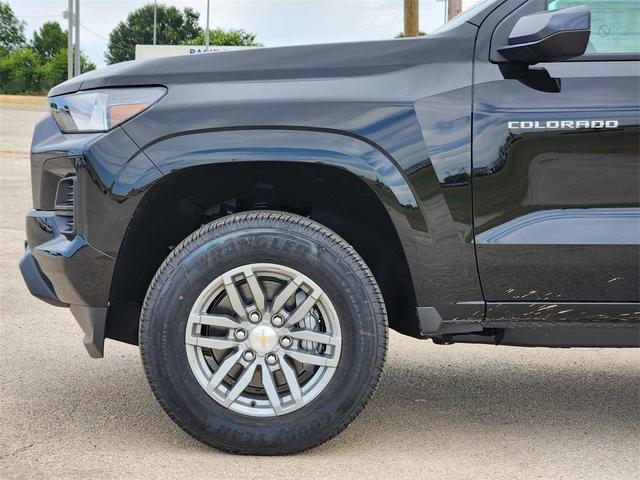 Photo of 2025 Black Chevrolet Colorado