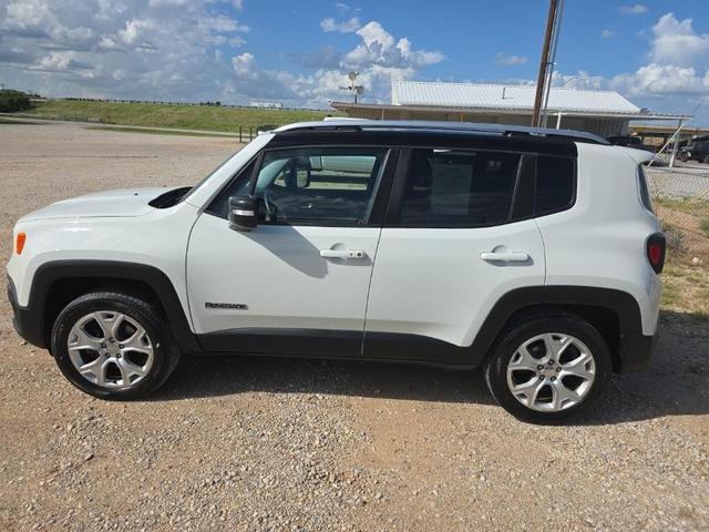 Photo of 2017 Alpine White Jeep Renegade