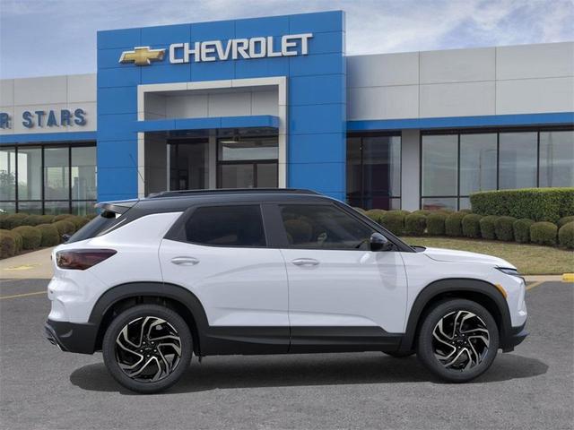 Photo of 2026 Iridescent Pearl Tricoat Chevrolet Trailblazer
