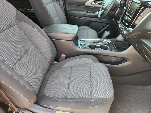 Photo of 2020 Summit White Chevrolet Traverse