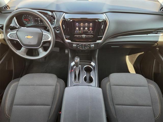 Photo of 2020 Summit White Chevrolet Traverse