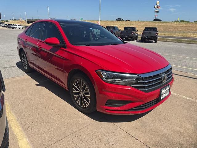 Photo of 2019 Tornado Red Volkswagen Jetta
