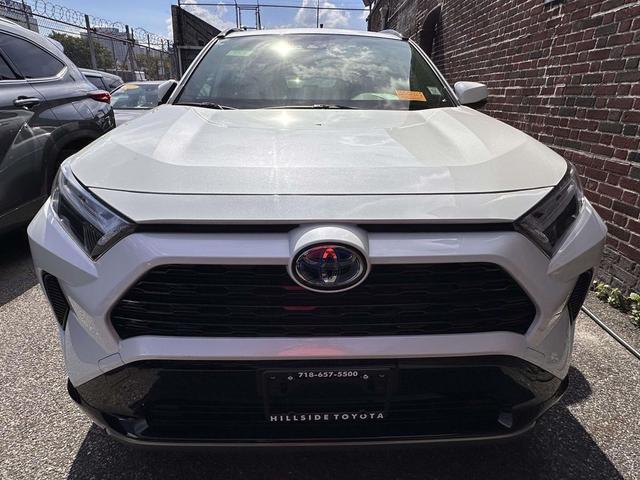 Photo of 2022 Blizzard Pearl Toyota RAV4 Hybrid