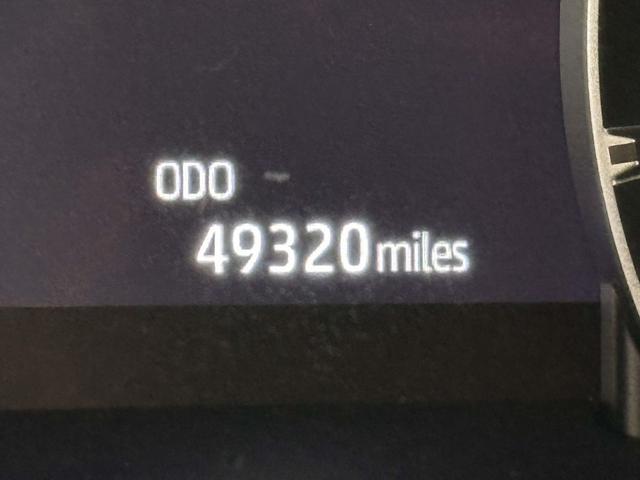 Photo of 2021 Moon Dust Toyota Highlander