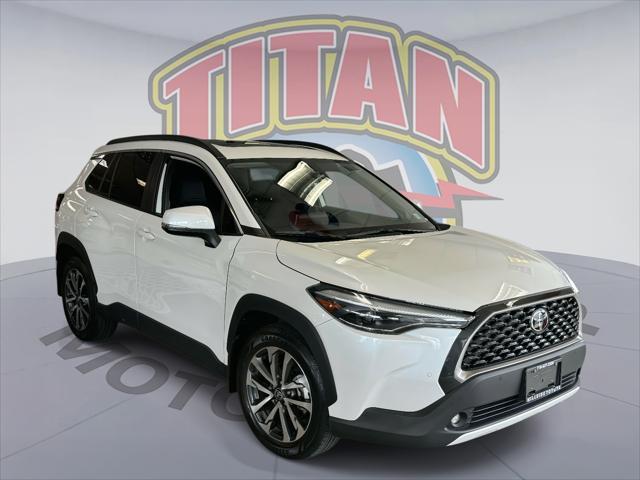 Photo of 2022 Wind Chill Pearl Toyota Corolla Cross