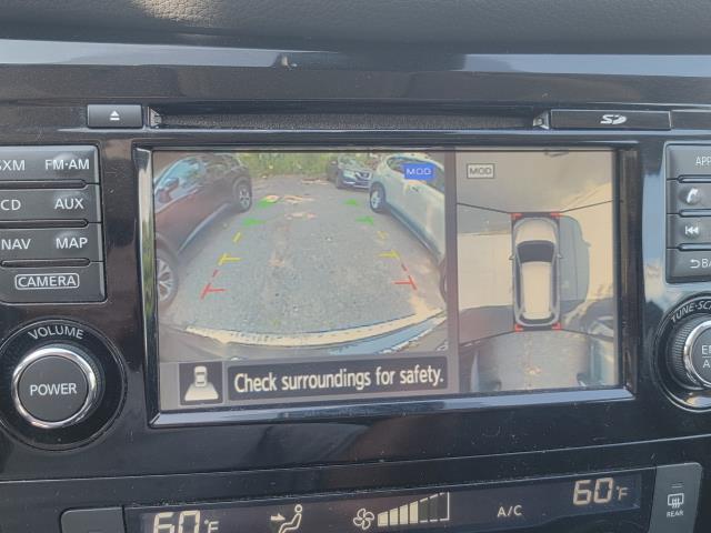Photo of 2017 Magnetic Black Nissan Rogue