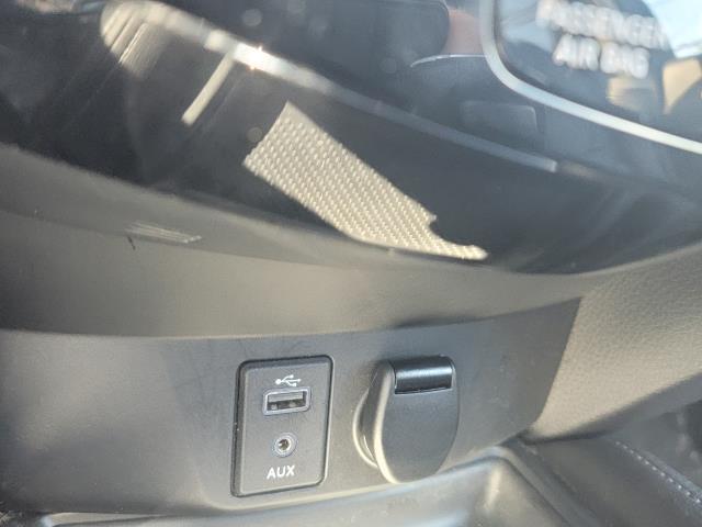 Photo of 2017 Magnetic Black Nissan Rogue