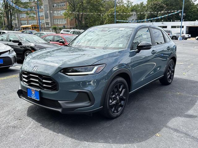 Photo of 2023 Nordic Forest Pearl Honda HR-V