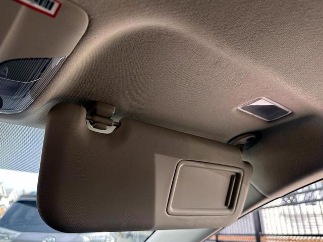 Photo of 2022 Classic Silver Metallic Toyota Corolla