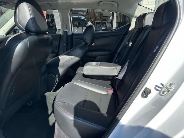 Photo of 2022 Super Black Nissan Sentra