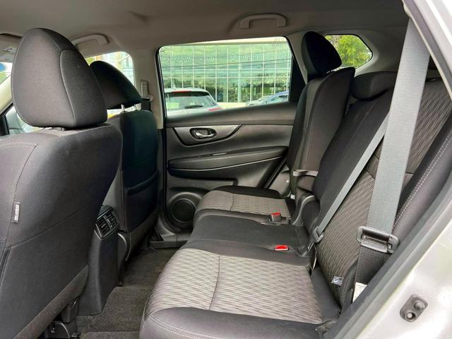 Photo of 2020 Brilliant Silver Metallic Nissan Rogue