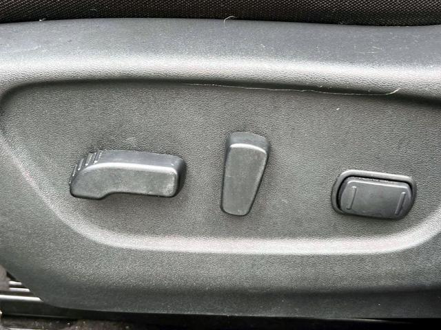 Photo of 2020 Brilliant Silver Metallic Nissan Rogue