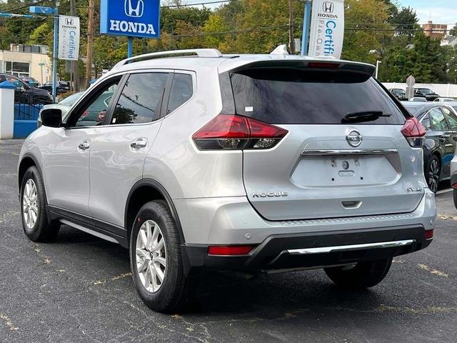 Photo of 2020 Brilliant Silver Metallic Nissan Rogue