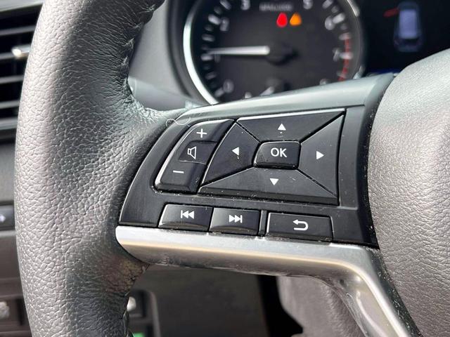Photo of 2020 Brilliant Silver Metallic Nissan Rogue