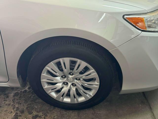 Photo of 2014 Classic Silver Metallic Toyota Camry