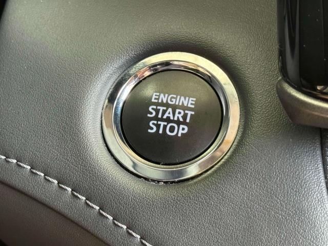 Photo of 2023 Wind Chill Pearl Toyota Highlander
