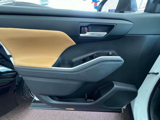 Photo of 2023 Wind Chill Pearl Toyota Highlander