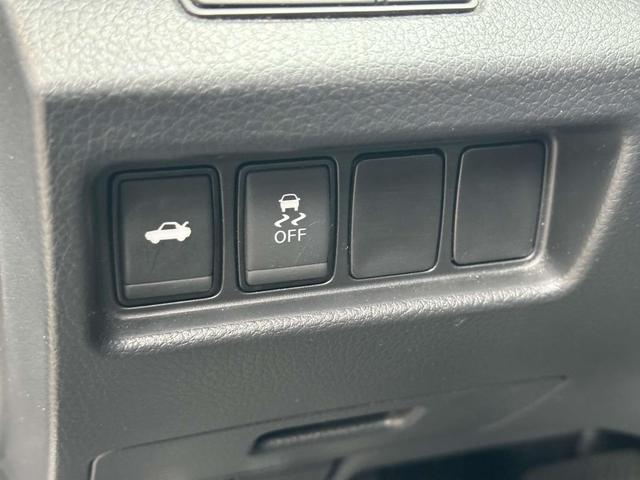 Photo of 2017 Brilliant Silver Nissan Altima