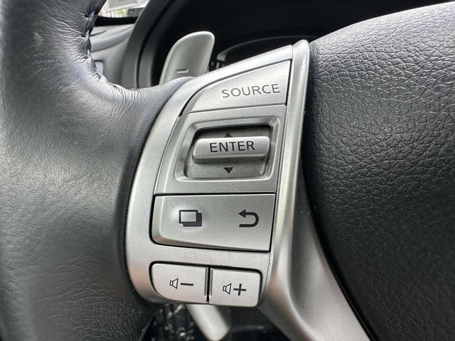 Photo of 2017 Brilliant Silver Nissan Altima
