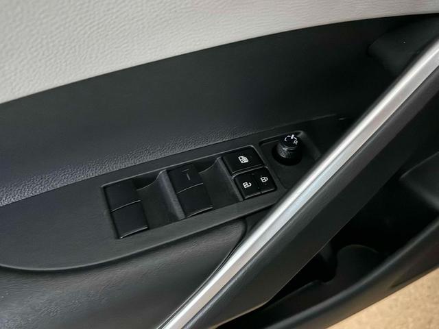 Photo of 2023 Celestite Toyota Corolla Cross