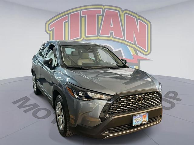 Photo of 2023 Celestite Toyota Corolla Cross