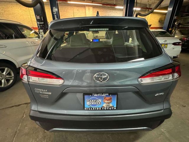 Photo of 2023 Celestite Toyota Corolla Cross