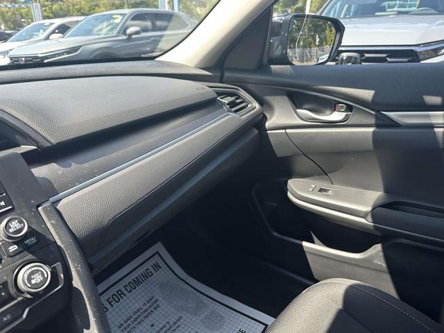 Photo of 2020 BLK Honda Civic