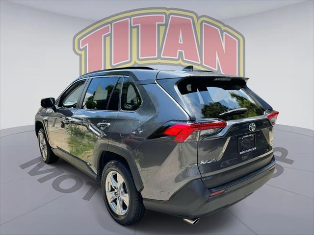 Photo of 2022 Magnetic Gray Metallic Toyota RAV4