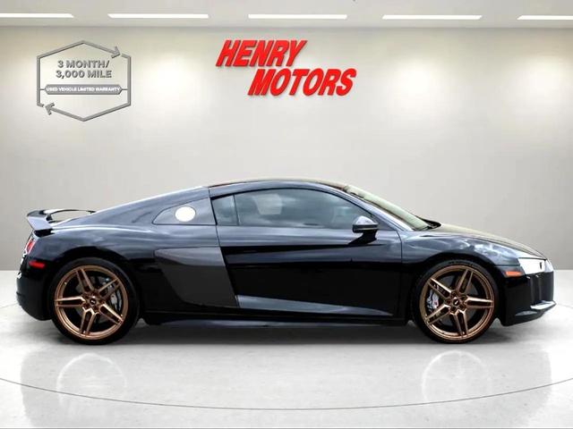 Photo of 2018 Black Audi R8