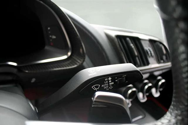 Photo of 2018 Black Audi R8