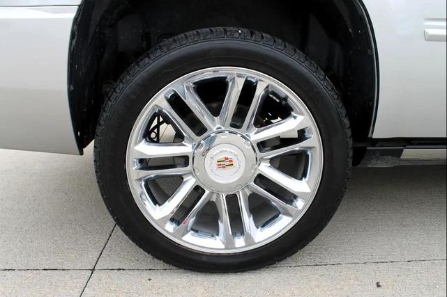 Photo of 2013 Silver Cadillac Escalade