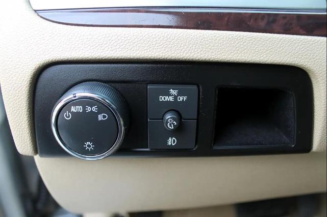 Photo of 2013 Silver Cadillac Escalade