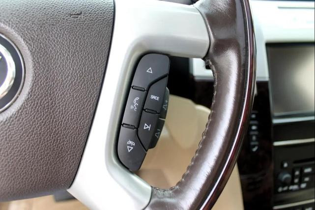 Photo of 2013 Silver Cadillac Escalade