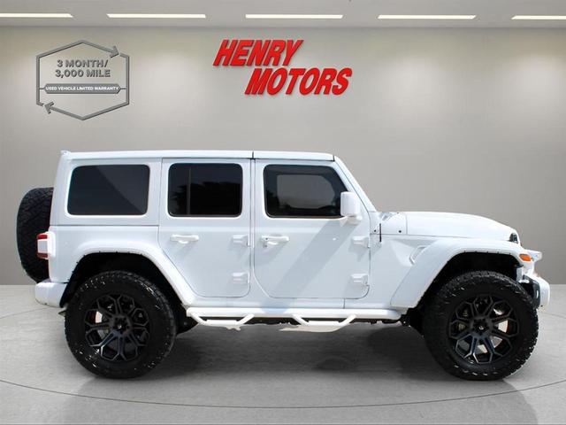 Photo of 2023 White Jeep Wrangler